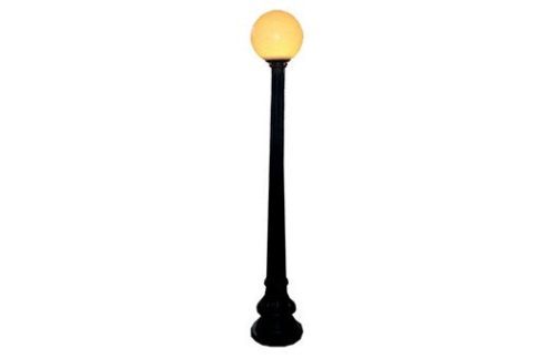 Fluted Lamp Post with Globe Top