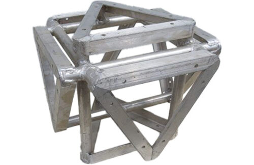 6 way Connection for Triangular Truss