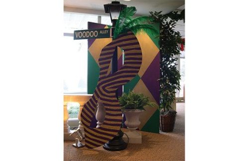 Mardi Gras, 2D Masks, Purple/Gold Designs, 6ft