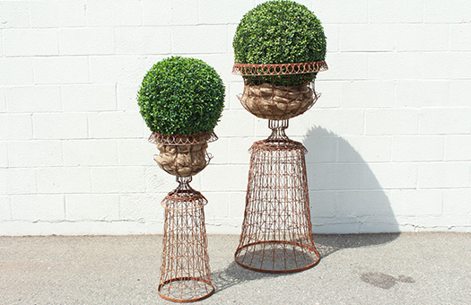 Prop Rustic Wire Urns with Boxwood Balls IMG 5342 large