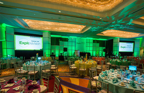 3x3 Window Wall Stage Set