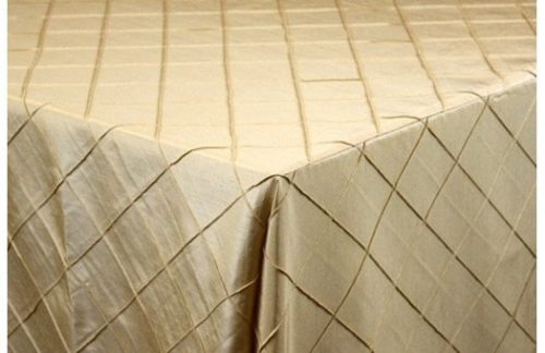 90" Square Pintuck, Gold