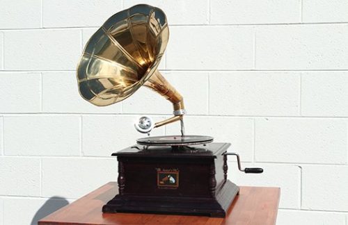Reproduction Gramophone