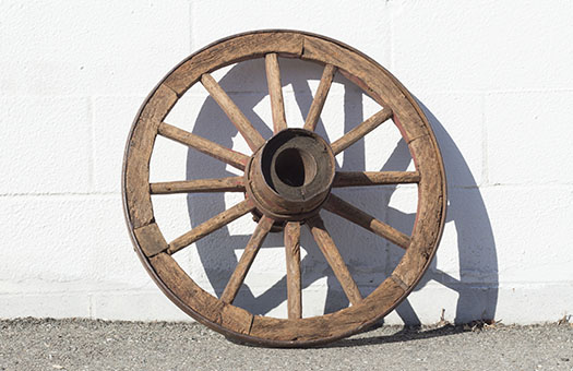 prop western wagon wheel IMG 9884 large