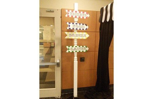 Sign:  Carnival Sign Post Kit