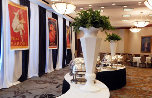 Centerpiece Rentals; Geo Octagon Urn with Ferns