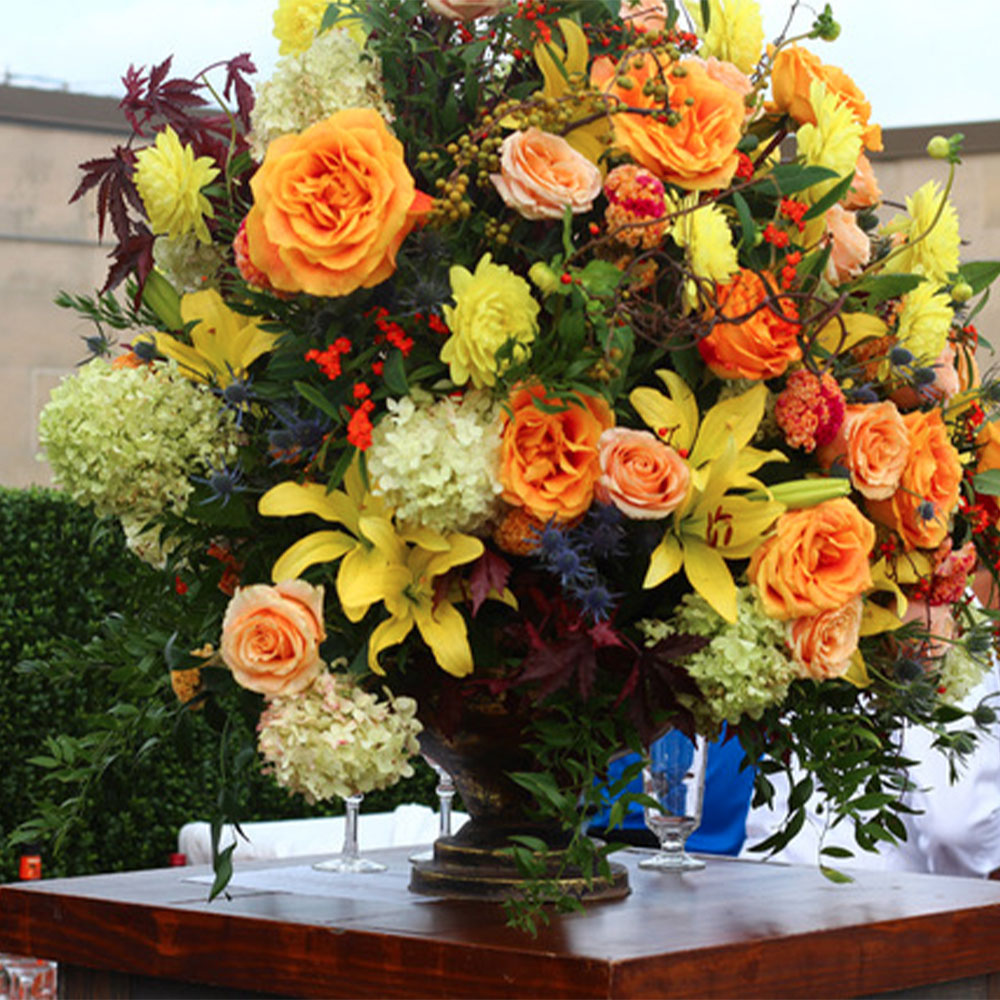 Square 0003 Bar flower centerpiece vase deatil IMG 3004 Large