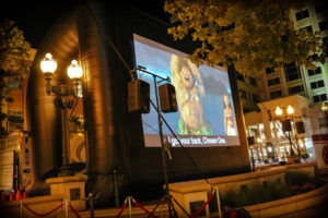 outdoor movie night va beach town center plaza IMG 1249 edit 1500px