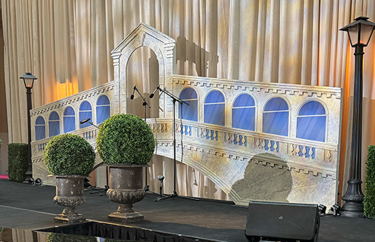 stage set rialto