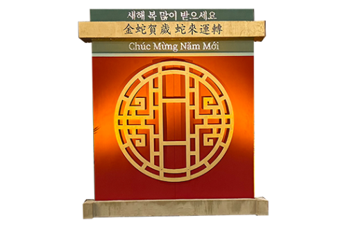 Wealth Character Stage Set