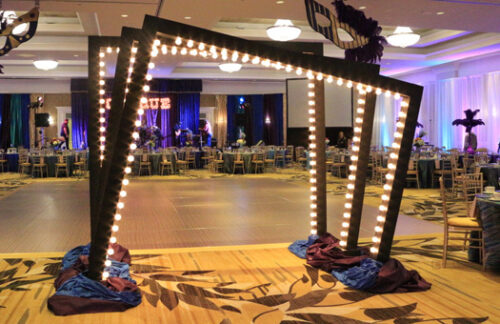Dreamscape Arch Entranceway w/ Lights Trio